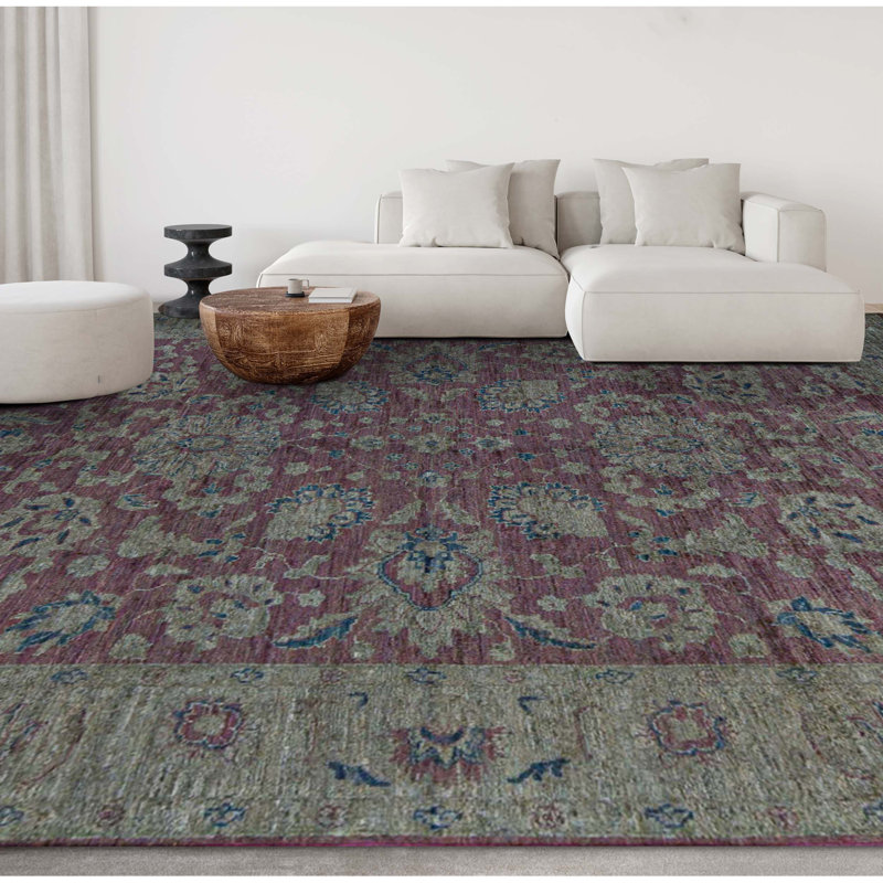 Wool Oriental Area Rug in Red/Green/Beige