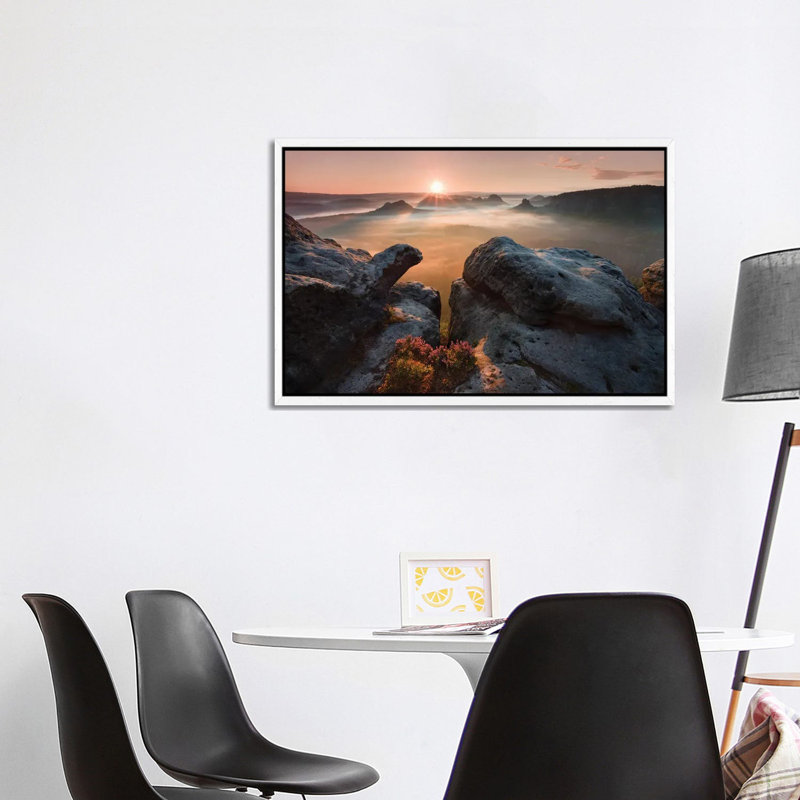 Sunrise On The Rocks by Daniel Řeřicha - Print on Canvas