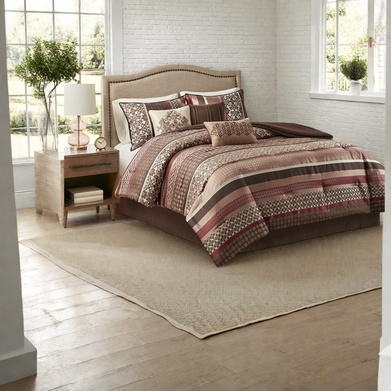 Luxury 7 Piece Bedding Sets, Polyester King Jacquard For Modern Home