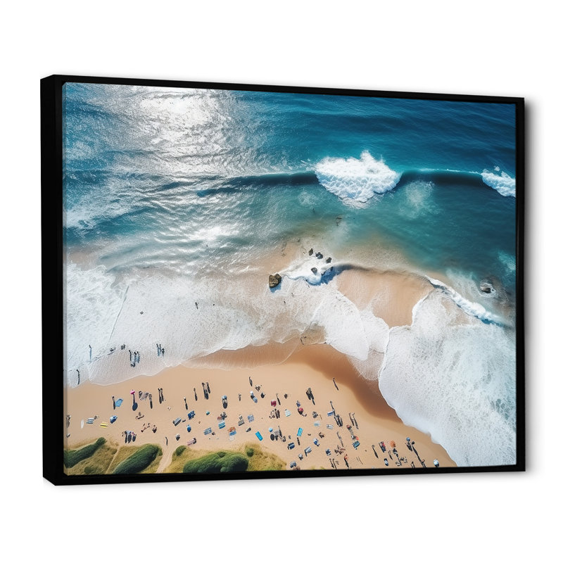 Bleu plage vue aérienne Majesty IV - plage et océan, art mural, H 34 po x l 44 po x P 1,5 po, Cadre flottant noir