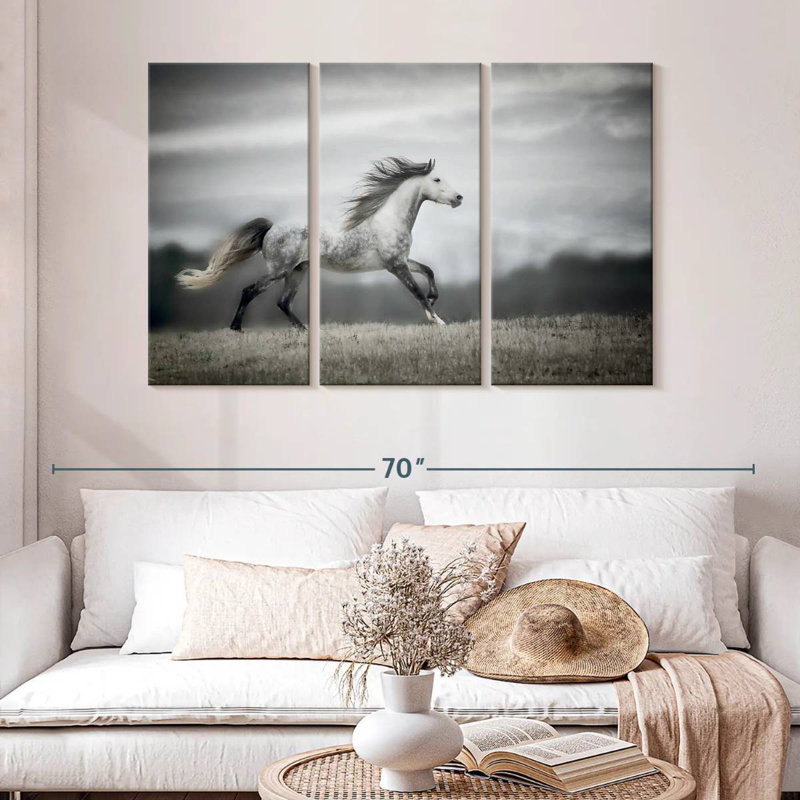 Brampt Wind Blown Mane II, 32" H x 50" W