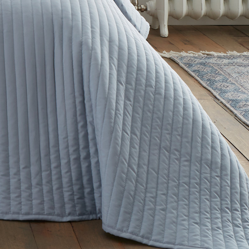 Quilted Lines 220x230cm Bedspread, Blue