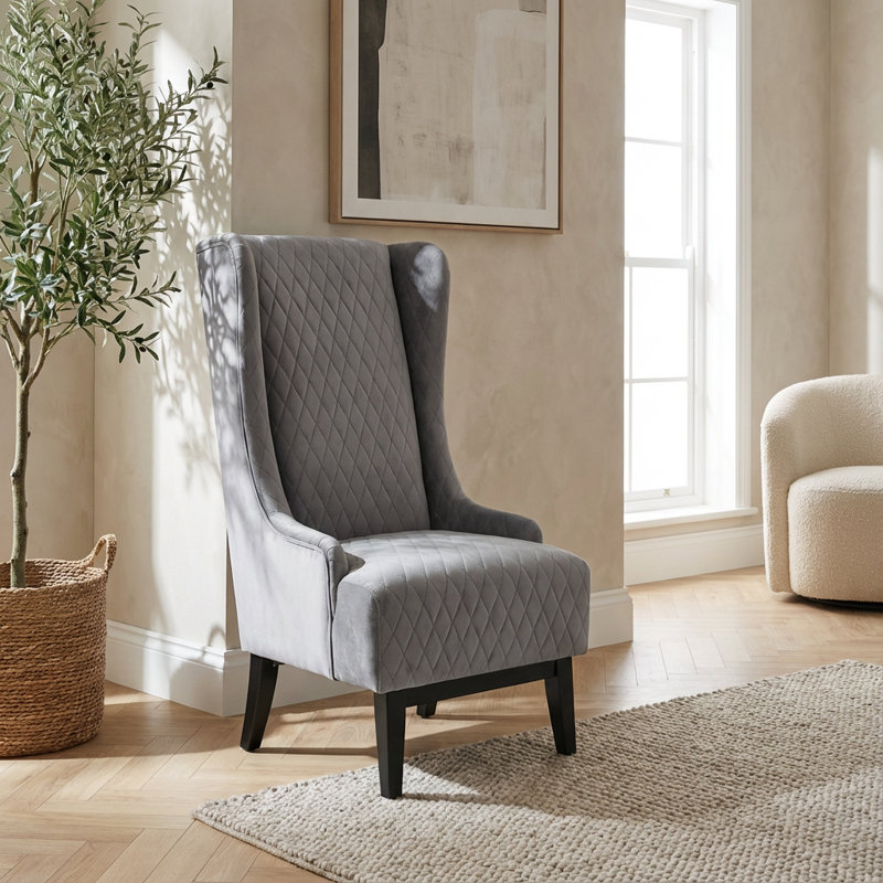 Chaise d'appoint moderne en velours à haut dossier avec pieds en bois et assise rembourrée