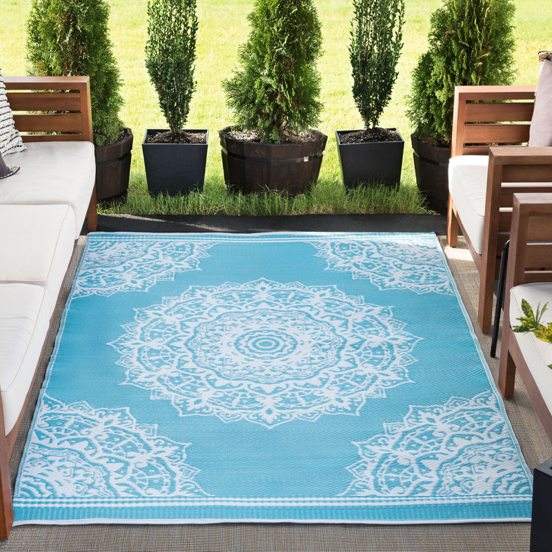 Trentin Indoor / Outdoor Rug, Rectangle 5' x 7'
