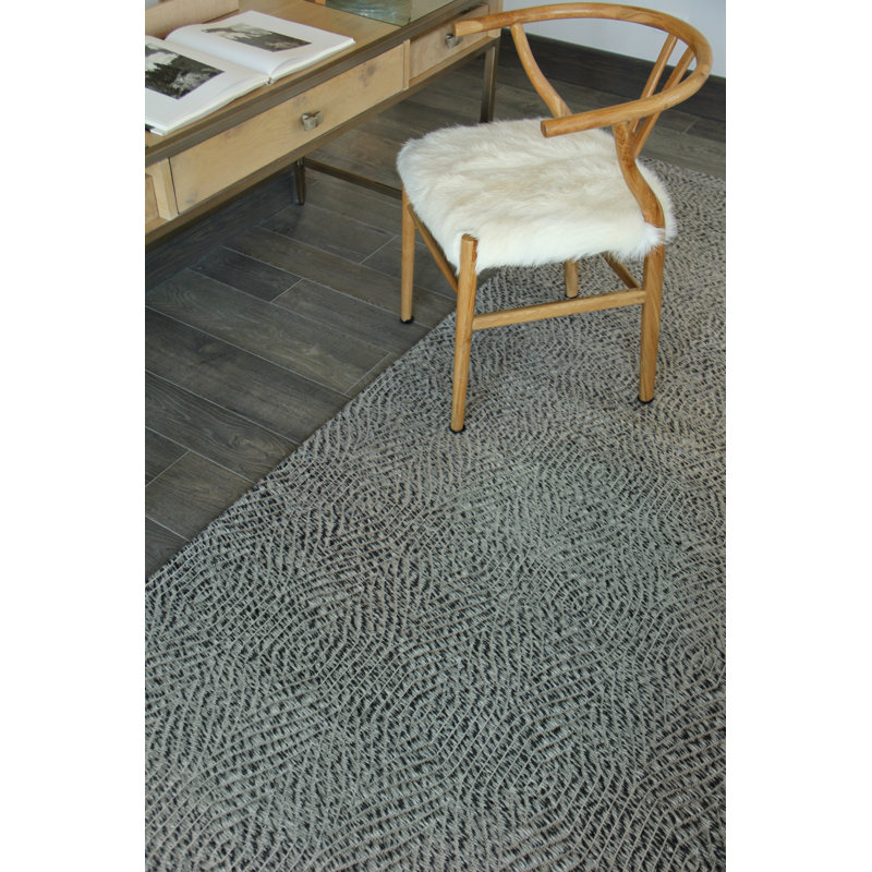 Woven Earth Wool Geometric Area Rug in Silver, Rectangle 10' x 14'