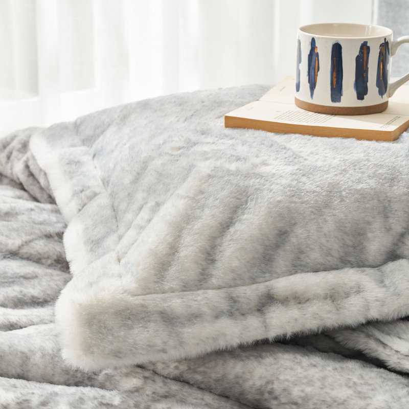Coma Inducer Antarctic Penguin Oversized Comforter Set, California King Comforter + 4 King Shams