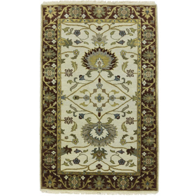 Floral 3'1 x 4'11 Area Rug in Cream