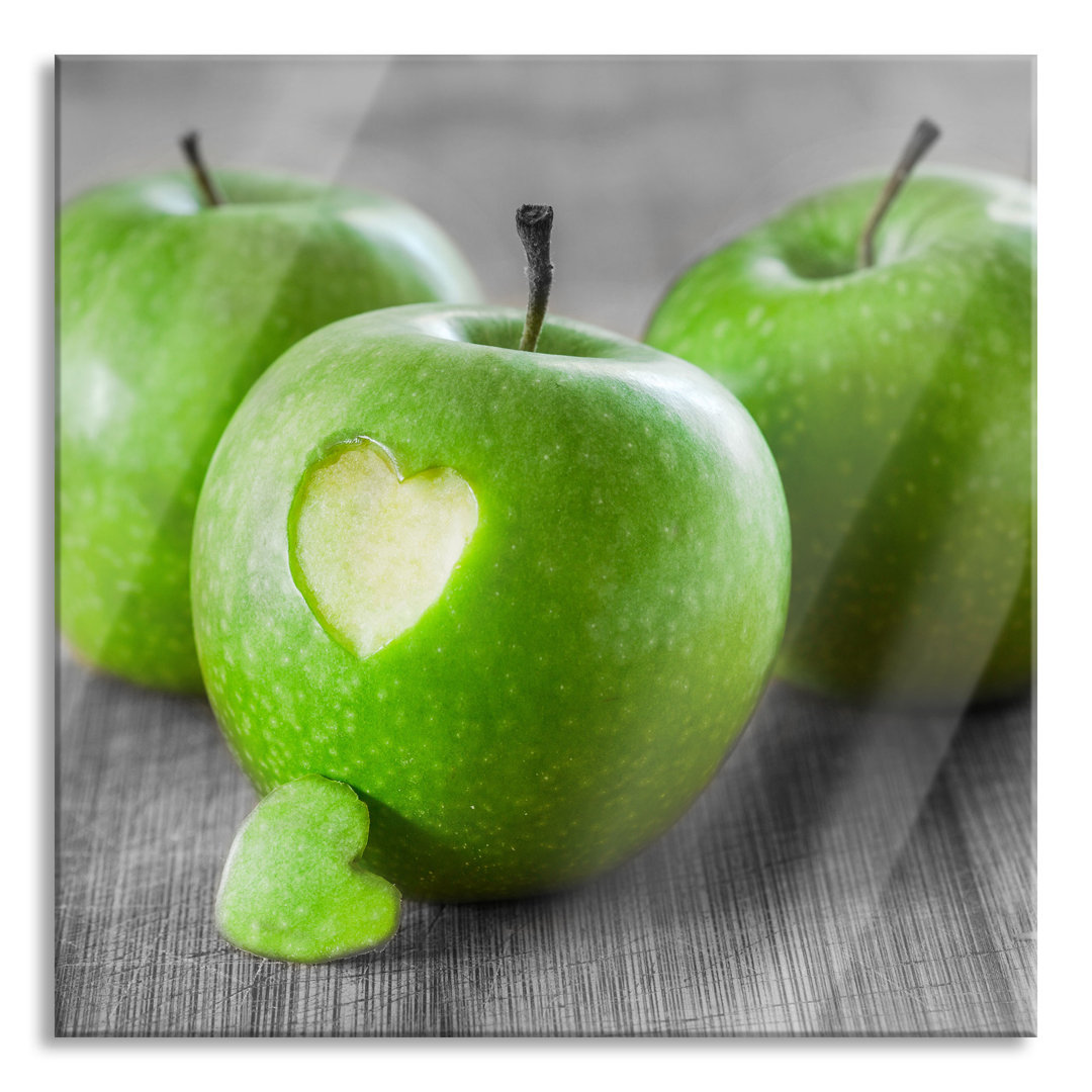 Ungerahmtes Foto auf Glas "Herz am Apfel"