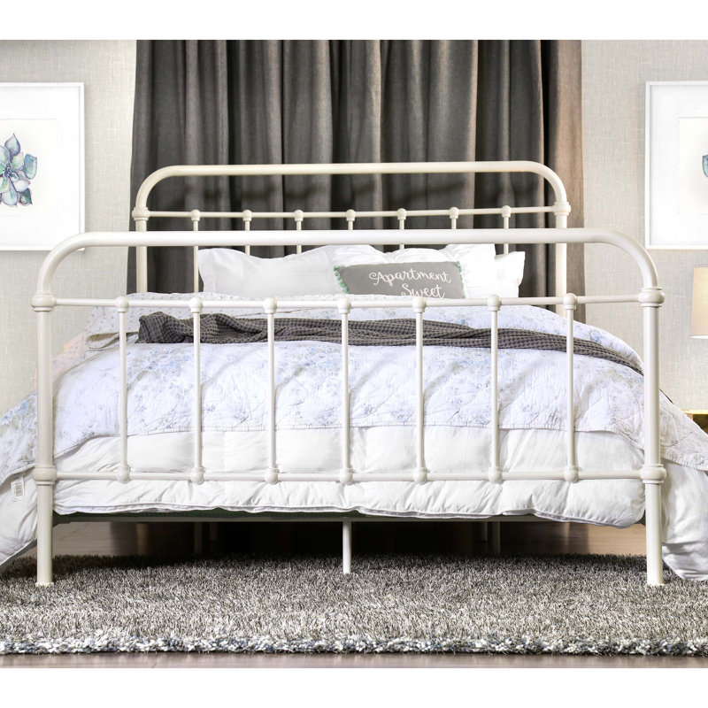 Herrings Metal Spindle Bed, California King, Vintage White