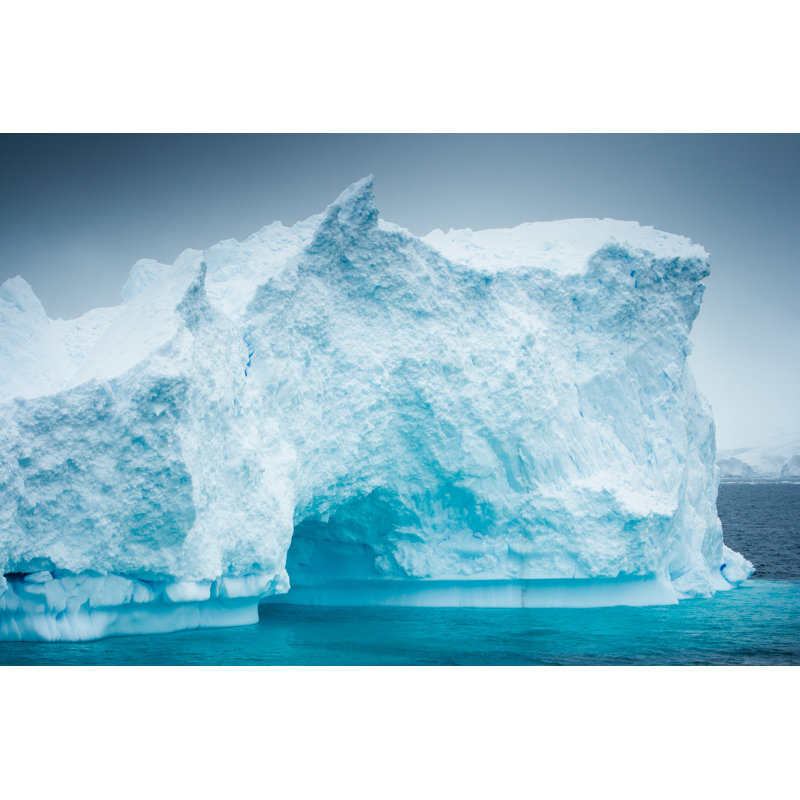 Iceberg Antarctique dans l'océan par Mlenny, H 20 po x l 30 po