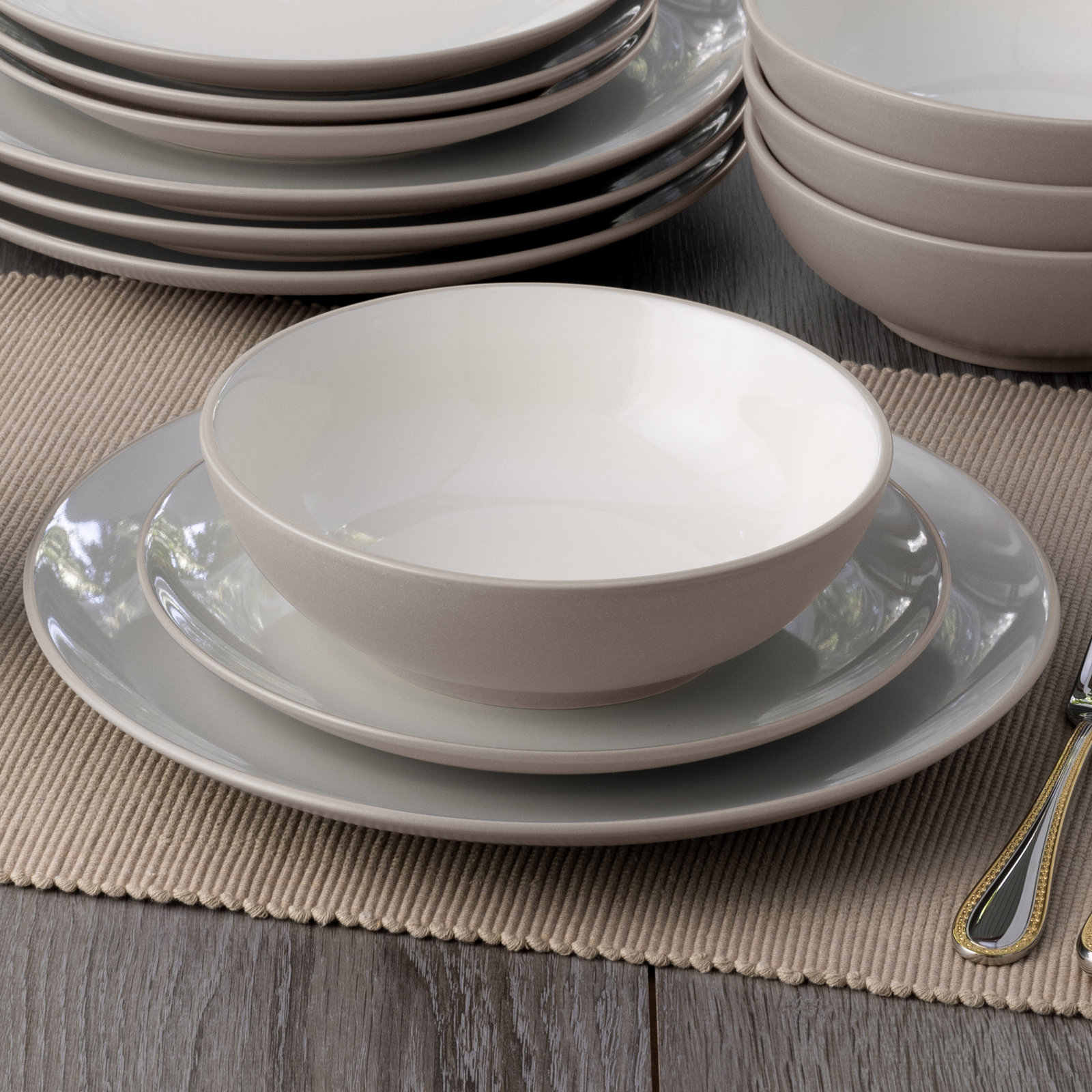 Colorwave 11" Dinner Plate, Sand
