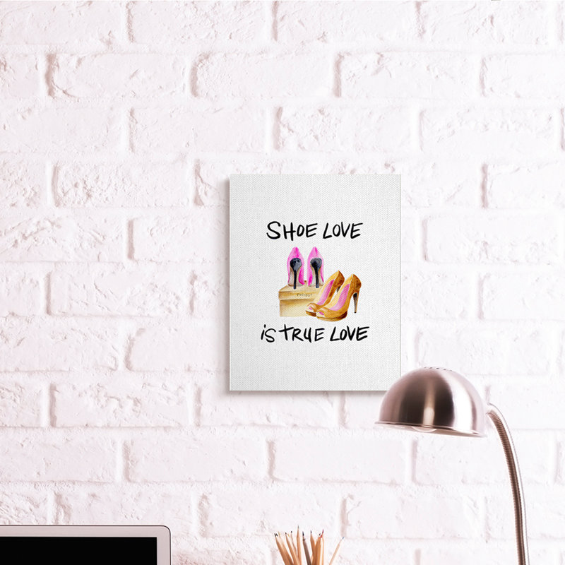 «Shoe Love True Love Expression Glam Heels» par Regina Moore - impression d'art textuel, H 48 po x l 36 po, Toile tendue