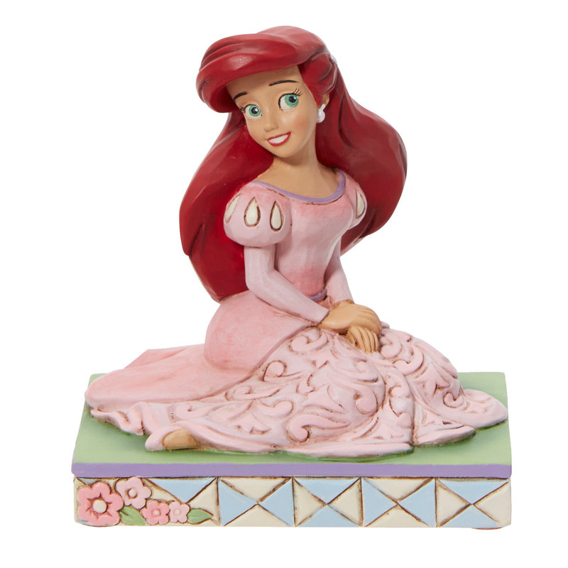 Entertainment Figurines & Sculptures