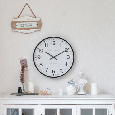 Horloge murale en métal