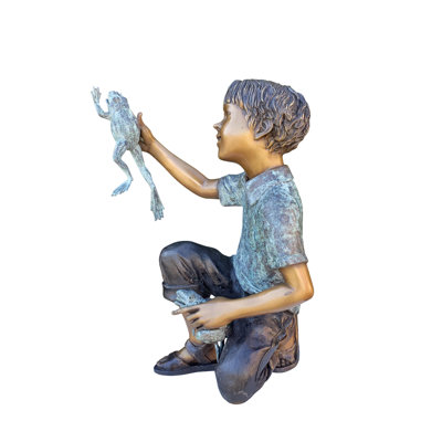 Fontaine en bronze à petit garçon jouant avec deux grenouilles 18 po x 16 po x H 25 po