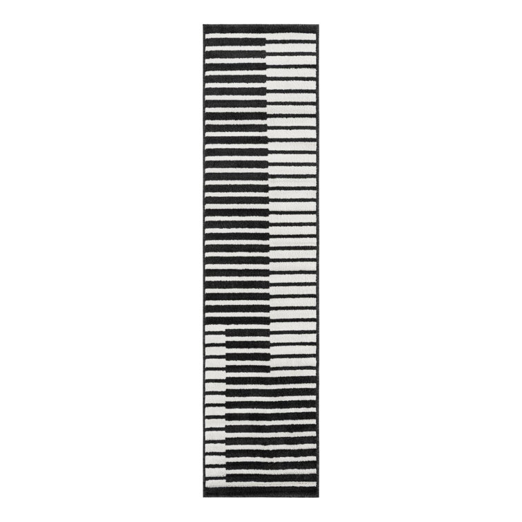 Latitude Run® Namsen Nikolis Rug Black