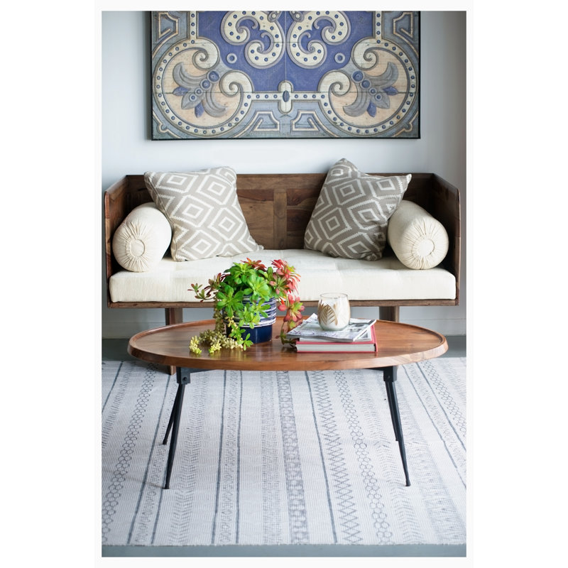 Table de bout, table d'appoint