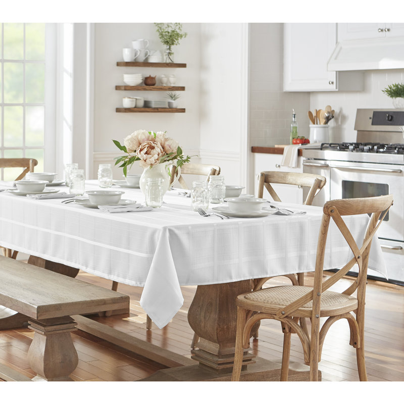 Ramiro Plaid Jacquard Square/Rectangle Tablecloth, White, 120" L x 60" W