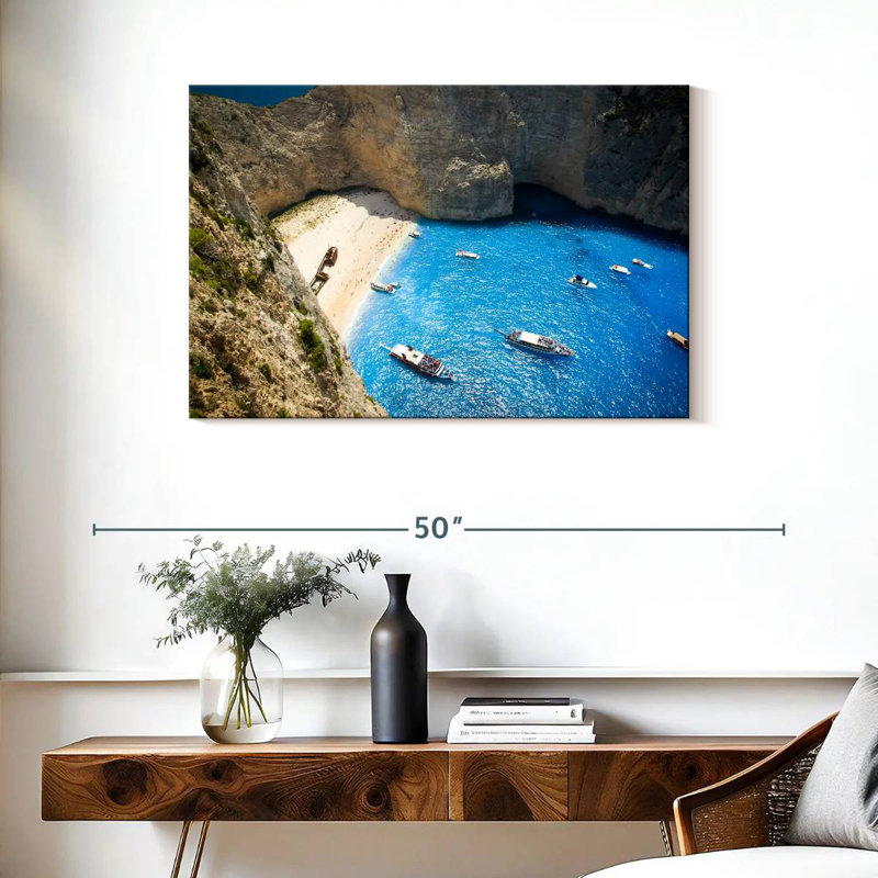 Vue aérienne de la plage de Navagio