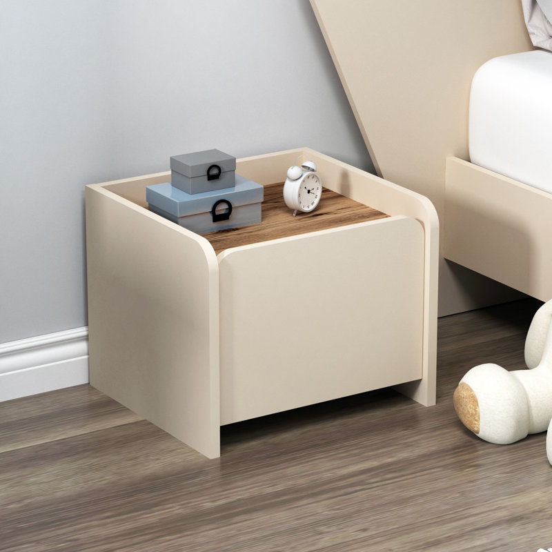 Bianchina Nightstand
