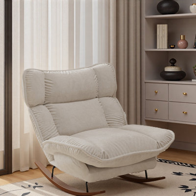 Chaise berçante simple Mid-Century pour le confort.
