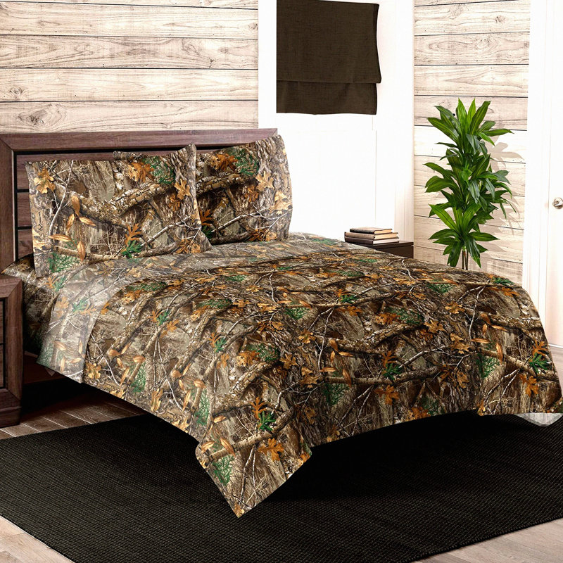 Camouflage Comfort 4-Piece Queen Sheet Set - Realtree Edge Pattern - Soft & Cozy Bedding for Hunting Enthusiasts - Queen Size Sheets for a Stylish Bedroom