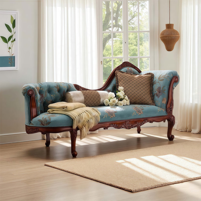 Chaise longue vintage en bois massif sculpté, Face à la droite