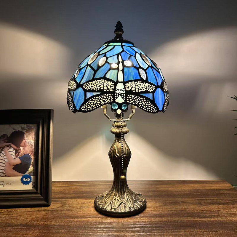 Mini lampe de table Miffre Tiffany libellule en verre teinté bleu DEL 8 po x P 8 po x H 15 po, Blue
