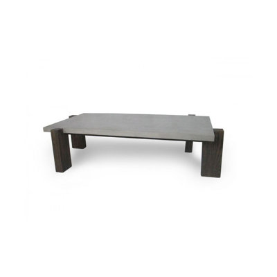 Table basse à 4 pieds