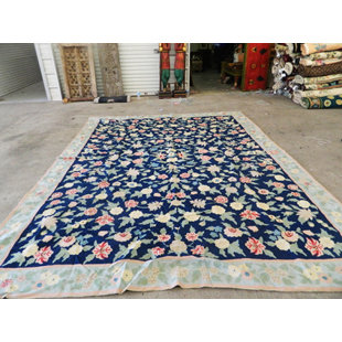 Flatweave Wool Floral Indoor Rug
