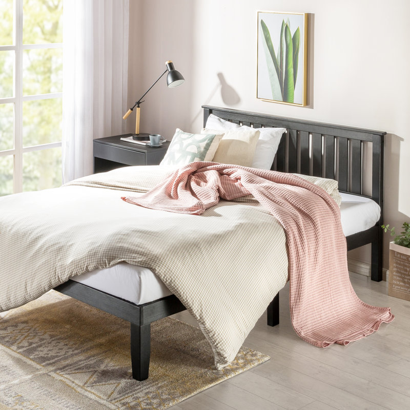 Lit plateforme en bois massif Travie, Simple, Noir