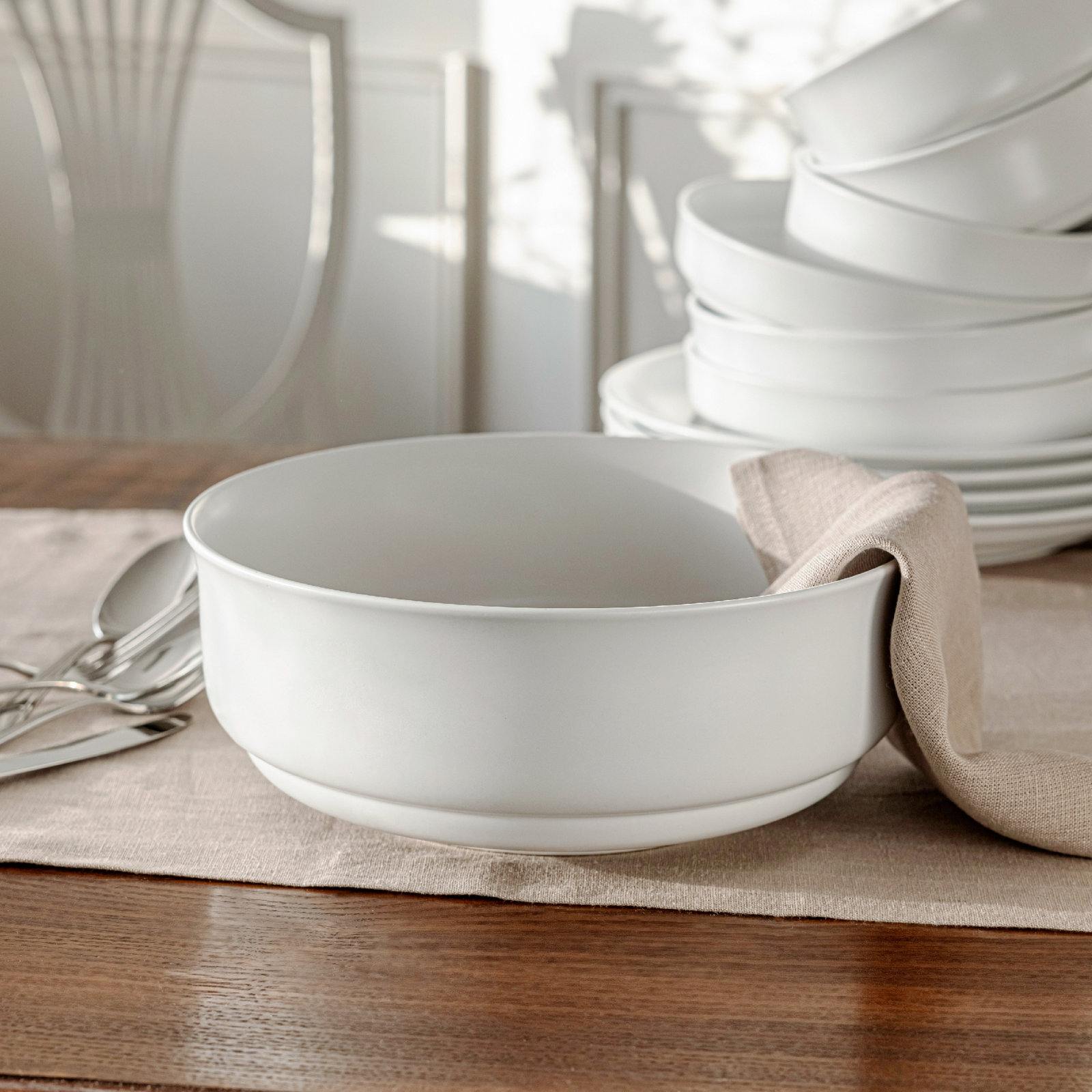 over&back Rimmed Semi Hand-Finished Stoneware 10" Serving Bowl, White