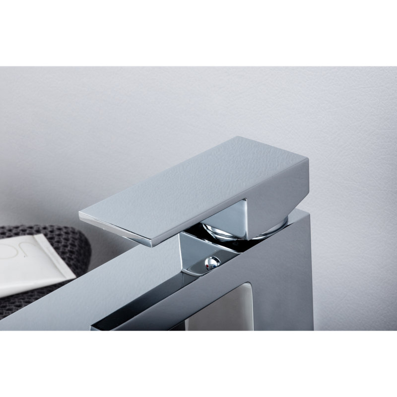 Upc Faucet With Drain, Chrome