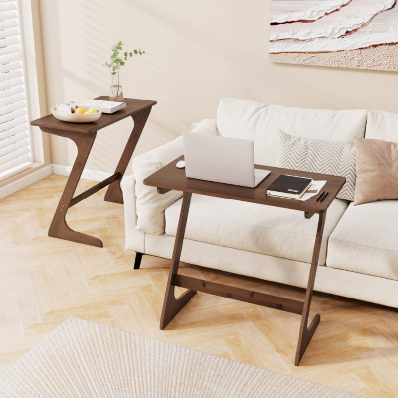 Table d'appoint spacieuse en forme de Z en bambou avec plateau peu encombrant
