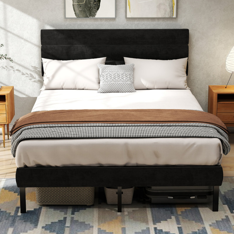 Base de lit tapissier grand format avec tête de lit, aucun sommier requis, rangement sous le lit 14 po, Grand lit
