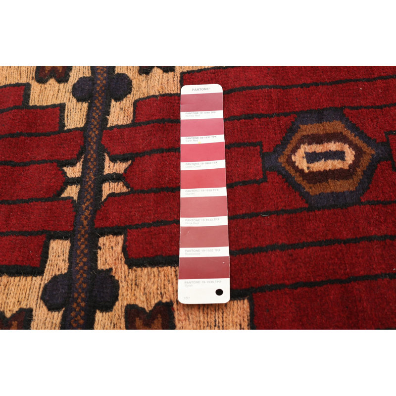 Tapis rouge tadjik 2 pi 10 po x 4 pi 10 po