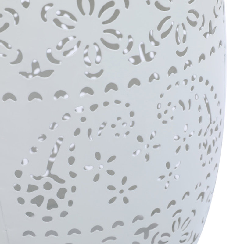 Table d'appoint solaire en fer blanc, idéale comme table de chevet ou décorative pour projeter le motif des étoiles la nuit - avec batterie intégrée, ronde pour les trottoirs et les terrasses, accessoire décoratif