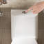 Toilette une pièce 17 po de hauteur ADA avec siège à double chasse et fermeture en douceur en céramique blanc brillant-132835966