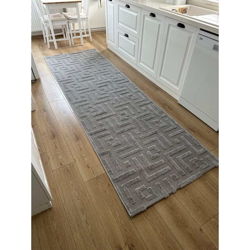Stig Chenille Geometric Indoor / Outdoor Rug, Runner 2'7" x 9'9"