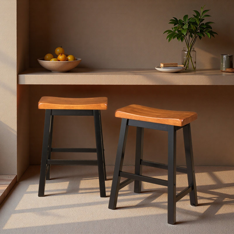 TABOURET SADDLE EN BOIS 24 po