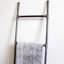 Porte-serviettes sur pied 18,5 po Tilda