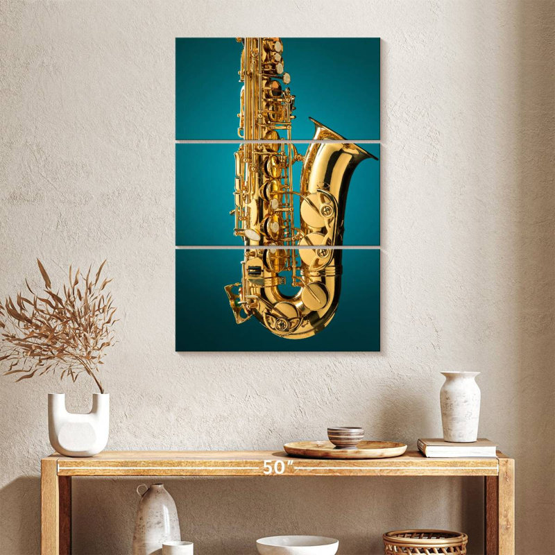 Abarca Golden Alto Saxophone, H 38 po x l 24 po