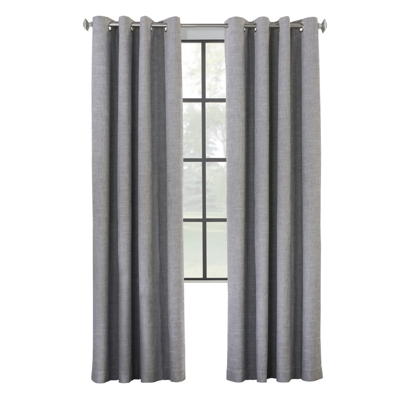 Panneau de rideau simple occultant et isolant avec œillets Yuvraj Max, l 52 po x L 108 po, Gris