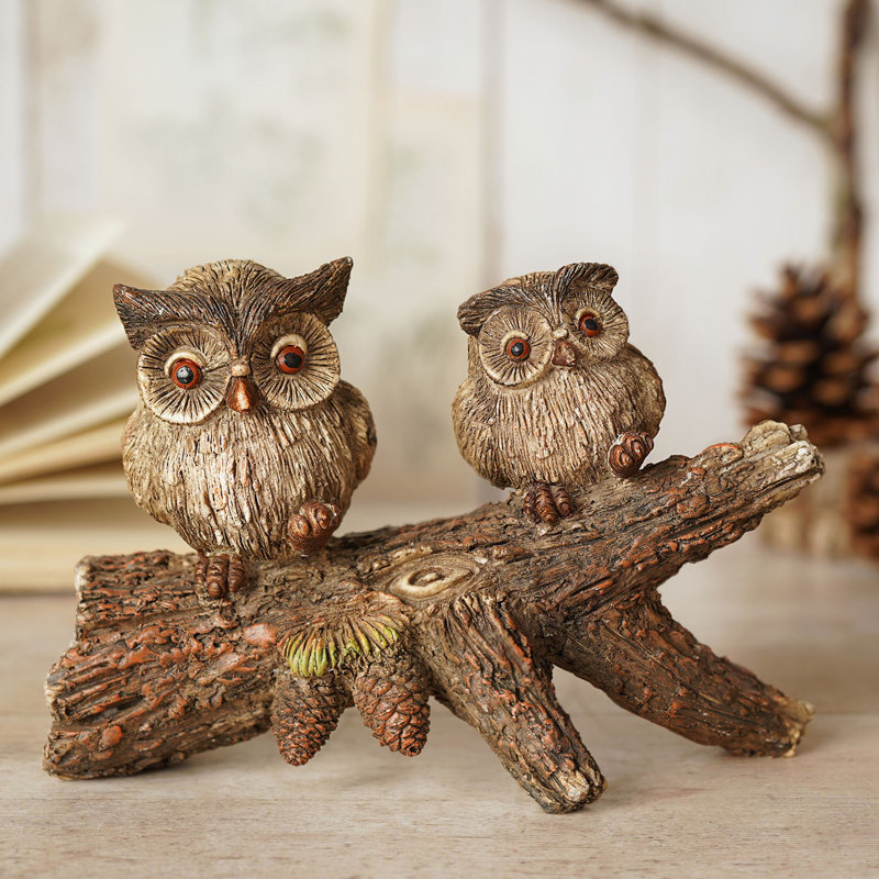 Figurines & Sculptures