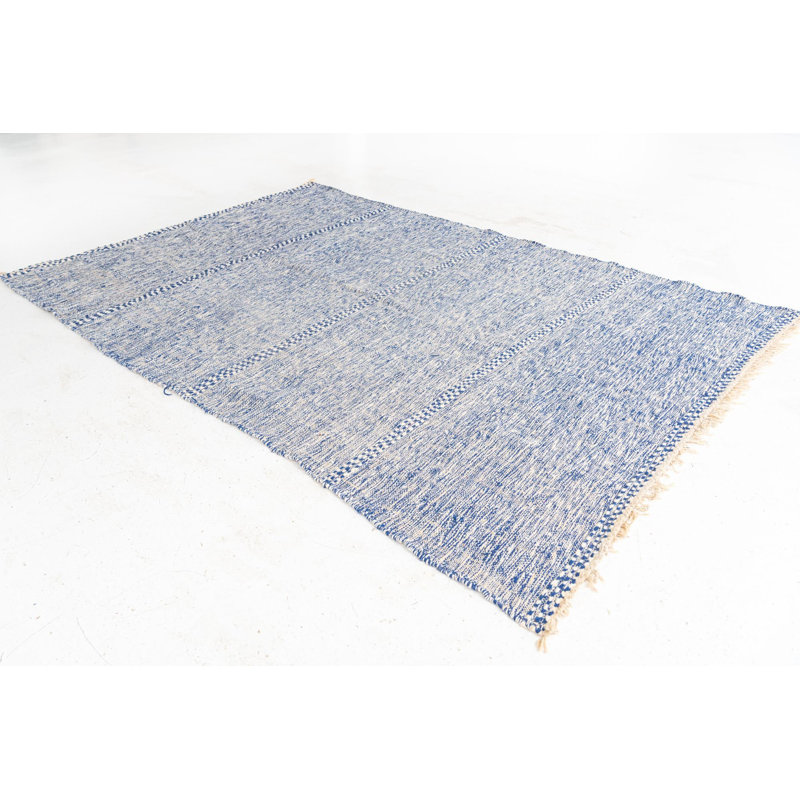 Tapis bleu Jared