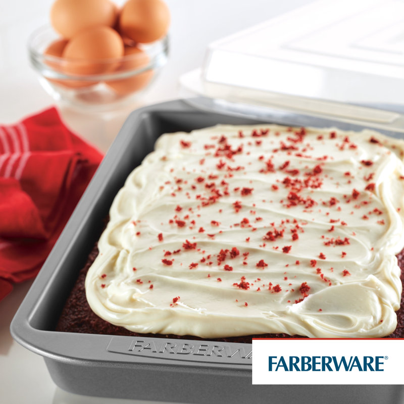 Gray Nonstick Muffin and Lasagna Pan Set with Lid