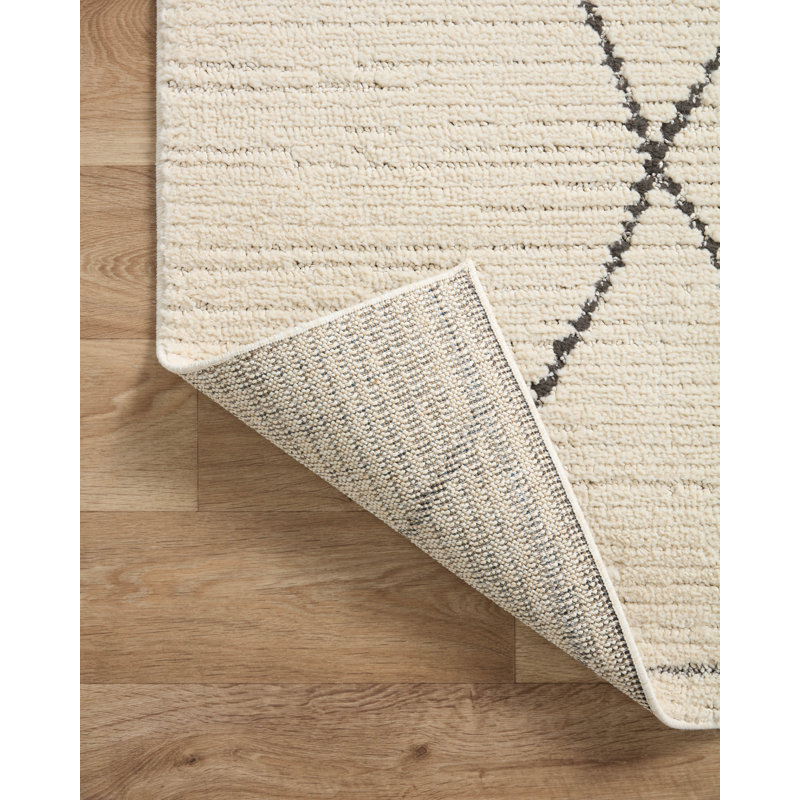 Kismet Geometric Machine Made Power Loom Polyester Area Rug in Ivory/Charcoal, Rectangle 5'3" x 7'6"
