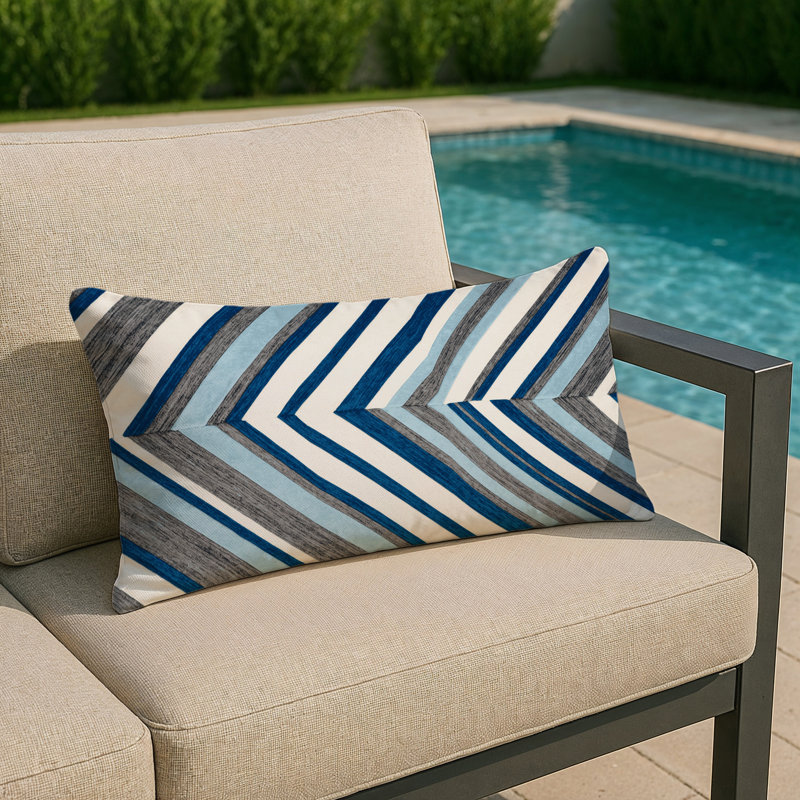 Coussin décoratif intérieur et extérieur à rayures diagonales, Bleu glacier / gris clair, Rectangle H 25 po x l 18 po