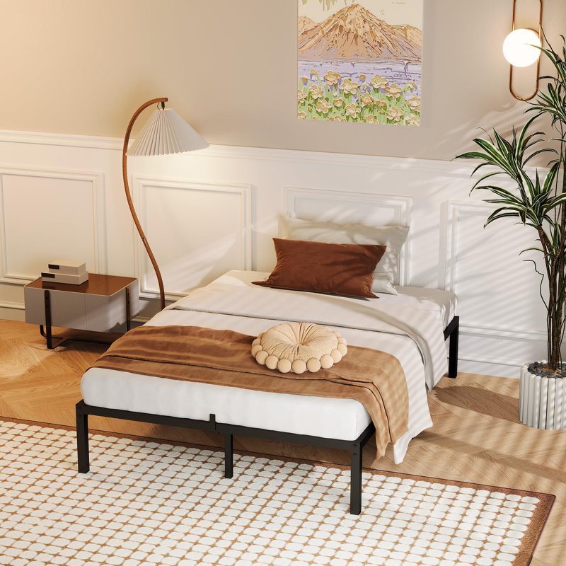 Metal Bed, Kingsize (5')