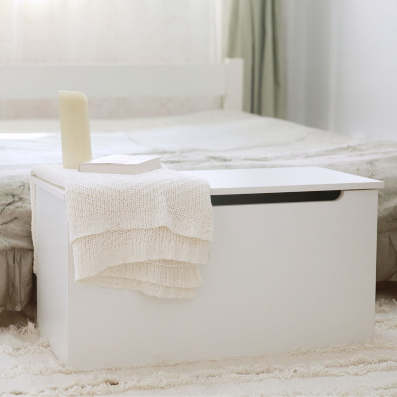 Ingrassia Blanket Chest, White